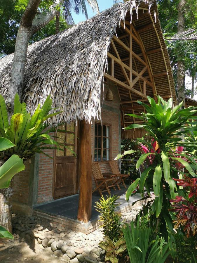 Coconut Tree Cottages Batukaras Exterior photo