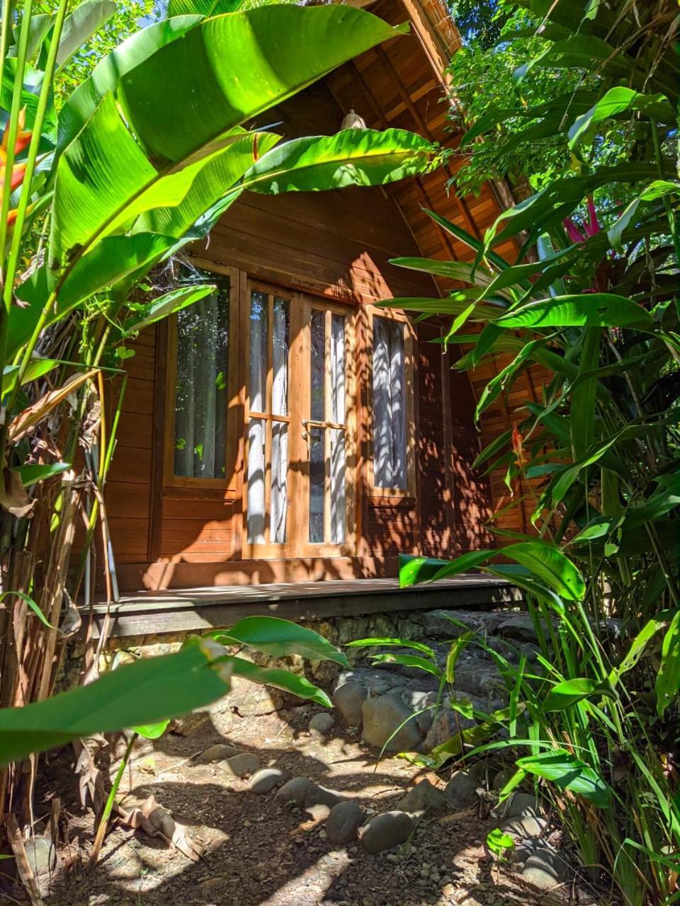 Coconut Tree Cottages Batukaras Exterior photo